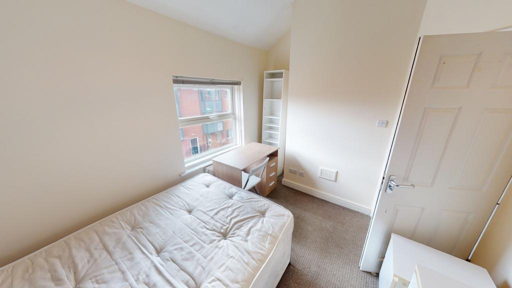 28-Russell-Street-08042023 163918
