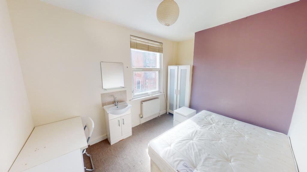 28-Russell-Street-08042023 163821