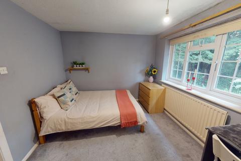 undefined, 6 Clinton Court, Nottingham, Ng1 4ds
