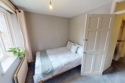 undefined, 6 Clinton Court, Nottingham, Ng1 4ds