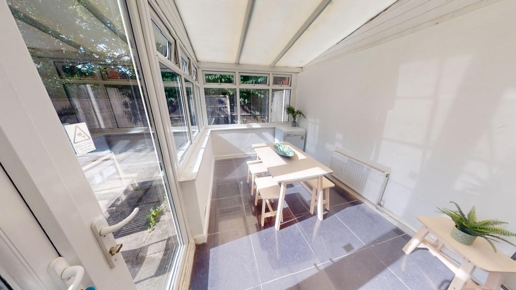 4-Old-Mill-Close-09102024 092850