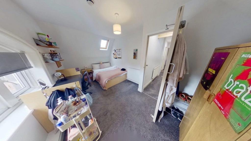53a-Lenton-Boulevard-Bedroom-2