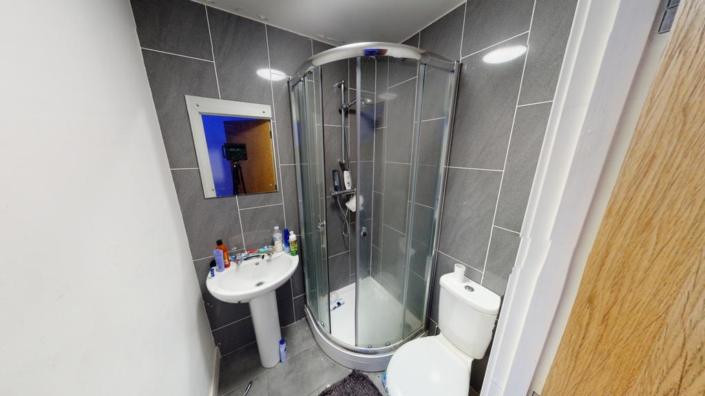 Flat-4-6-Kilbourn-Street-07072022 095240