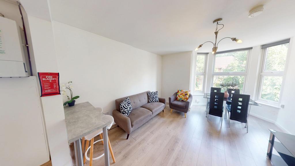 Flat-2-61-Bentinck-Road-06182025 093629