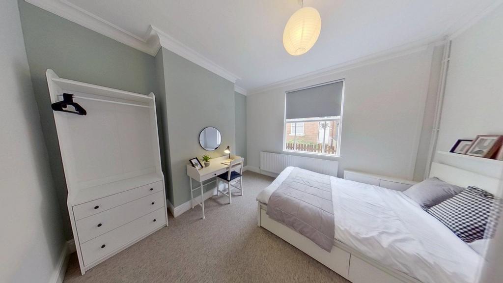 House in Nottingham - View 2