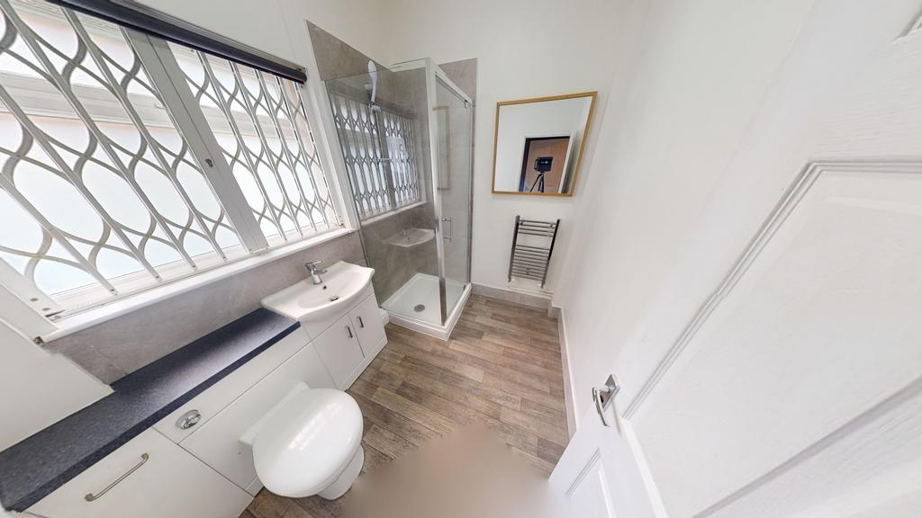 House in Nottingham - View 4