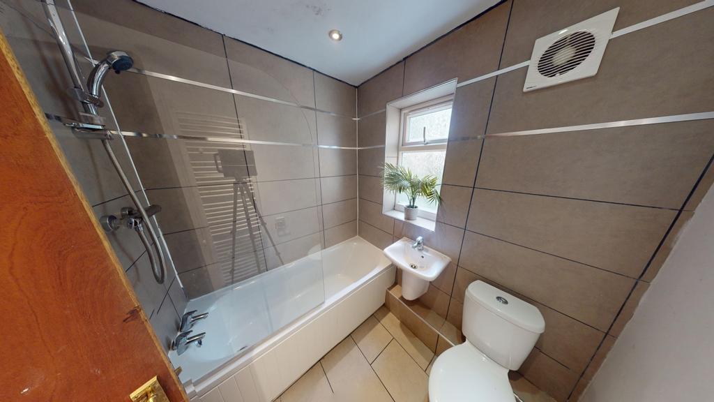 Flat-C-16 A-Colville-Street-09042024 140858