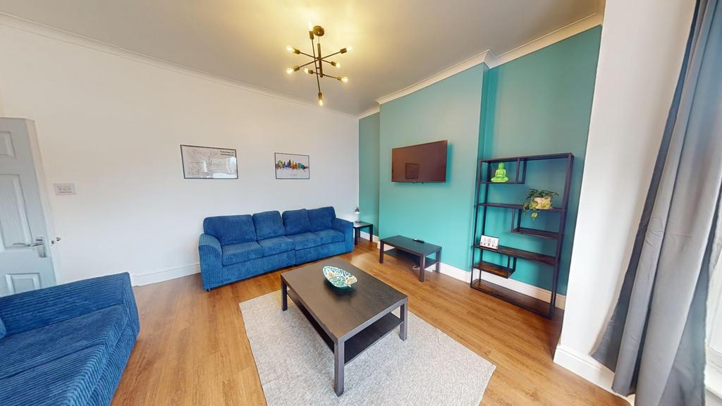 21-Noel-St-09192024 092222