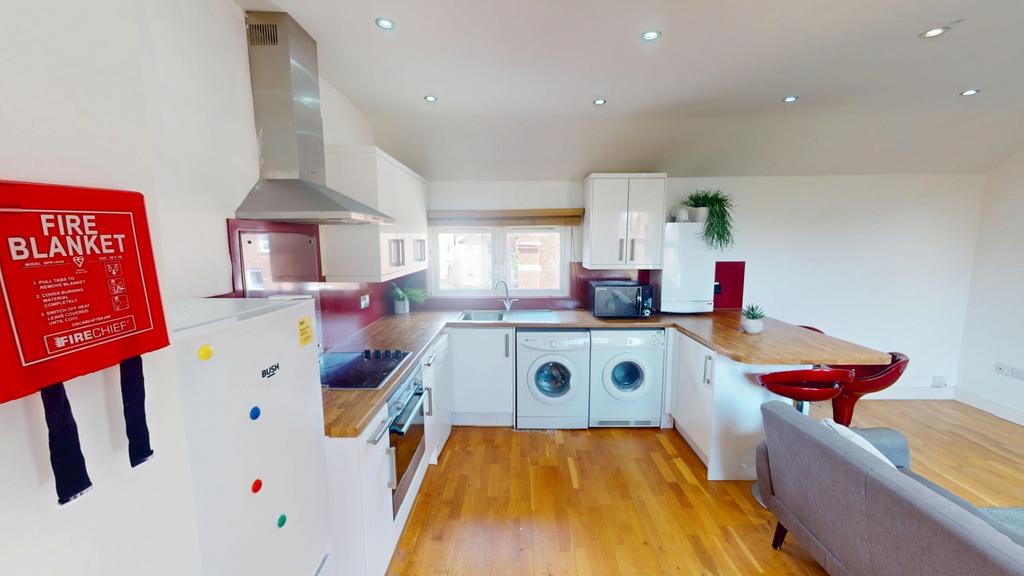 Flat-4-24-Burns-Street-07112025 123101