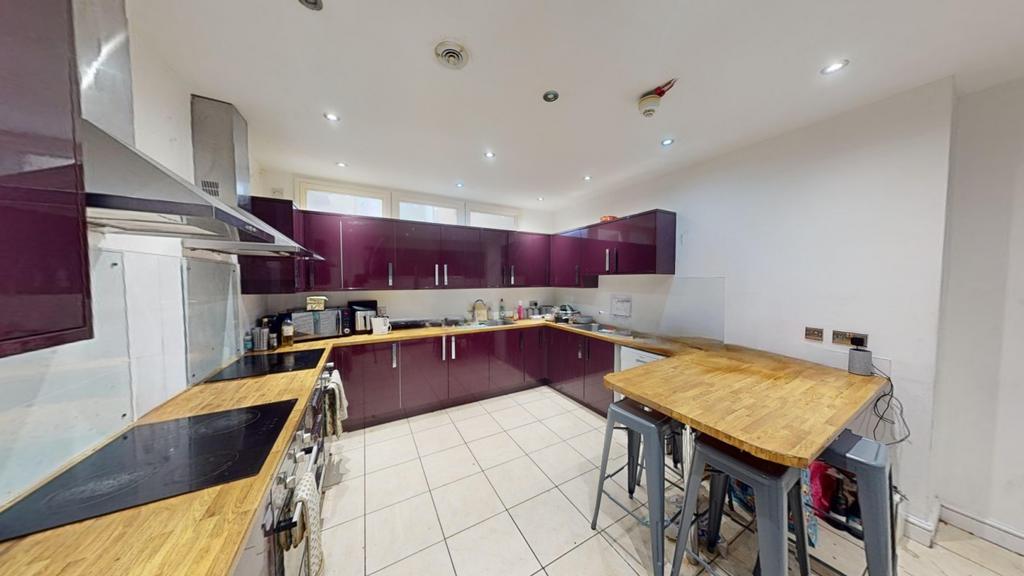 House in Nottingham, Forest Fields - View 3
