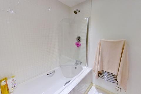 undefined, Apartment 25 Fletcher Gate