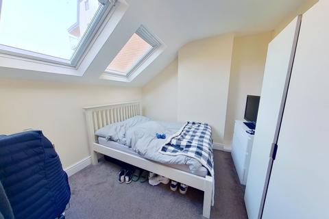 4 bedroom flat to rent, 32A Shakespeare Street, Nottingham, NG1 4FQ