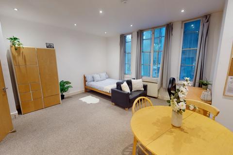 1 bedroom ground floor flat to rent, Apt 1, 2 North Sherwood Street, Nottingham, NG1 4DD