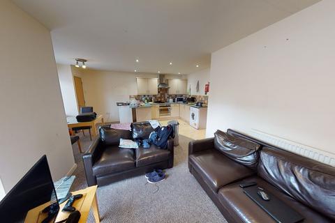 2 bedroom flat to rent, Flat 39 Royal Victoria Court