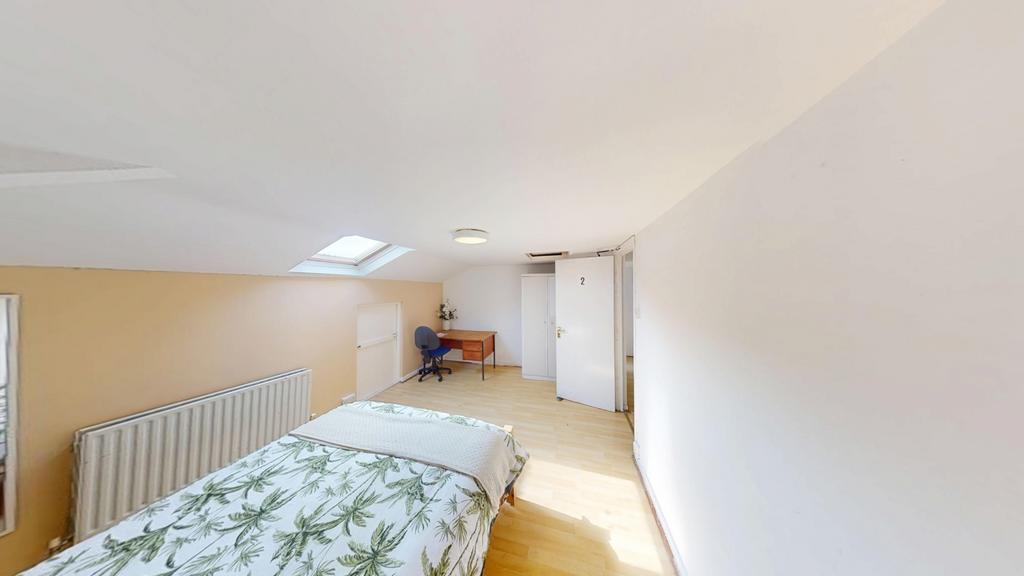 Flat-B-46-Addison-Street-06042025 093905