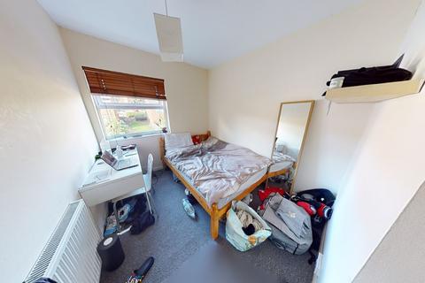 undefined, 47 Cromwell Street
