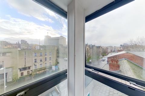 2 bedroom flat to rent, Flat 4.7 Cymbeline House