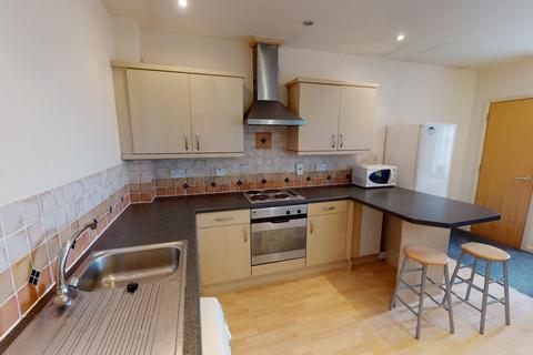 2 bedroom flat to rent, Flat 50 Royal Victoria Court