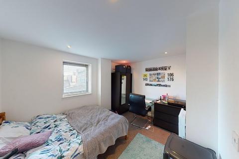 undefined, Flat 5.3 Cymbeline House
