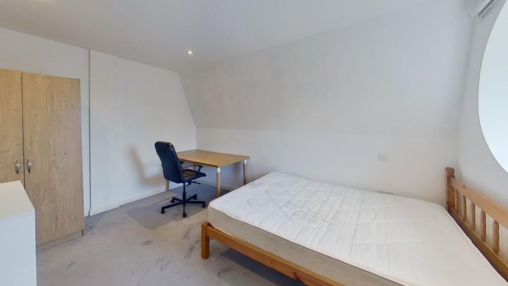 Bedroom (2)