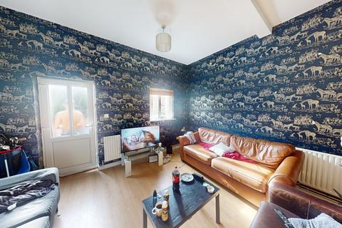 6 bedroom terraced house to rent, 7 Russell Street