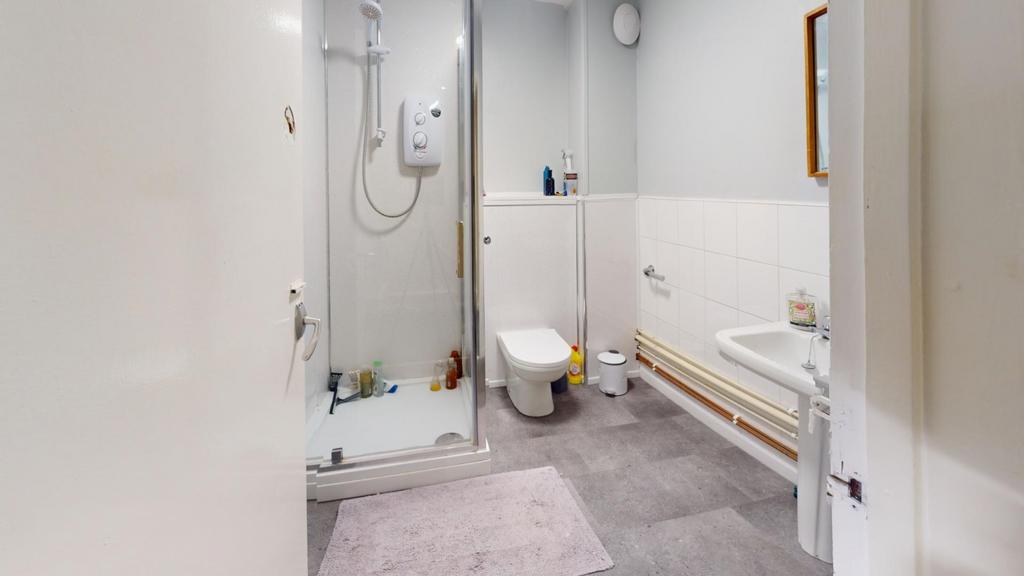 7-Russell-Street-Bathroom