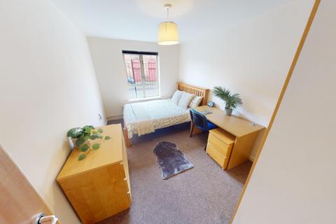 2 bedroom ground floor flat to rent, Flat 16 Royal Victoria Court