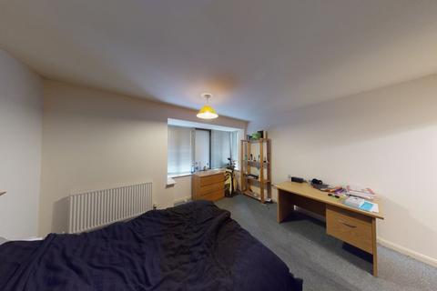 2 bedroom ground floor flat to rent, Flat 35 Royal Victoria Court