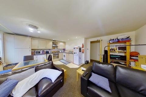 undefined, Flat 4 Royal Victoria Court