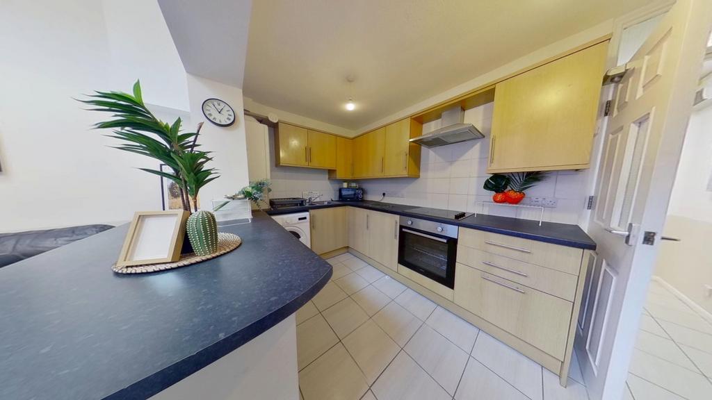 House in Nottingham - View 4