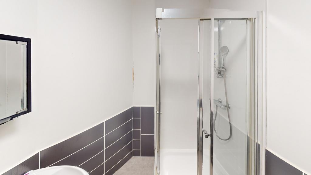 Apartment in Nottingham - View 3