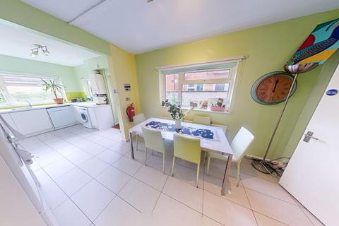 undefined, 27 Beech Avenue, Nottingham, NG7 7LJ
