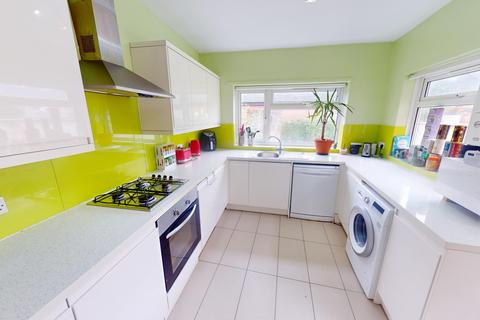 undefined, 27 Beech Avenue, Nottingham, NG7 7LJ