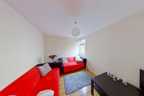 12 Maxwell Close, Lenton, Nottingham, NG7 1SN
