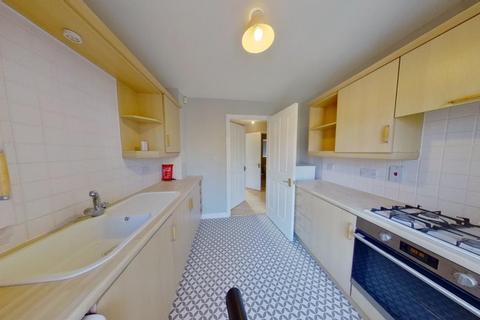 2 bedroom ground floor flat to rent, Flat 6, Tudor Court, Walter Street, Arboretum, Nottingham, NG7 4GD