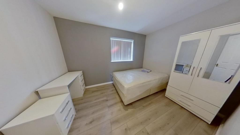 Flat-6-Tudor-Court-03242024 142847