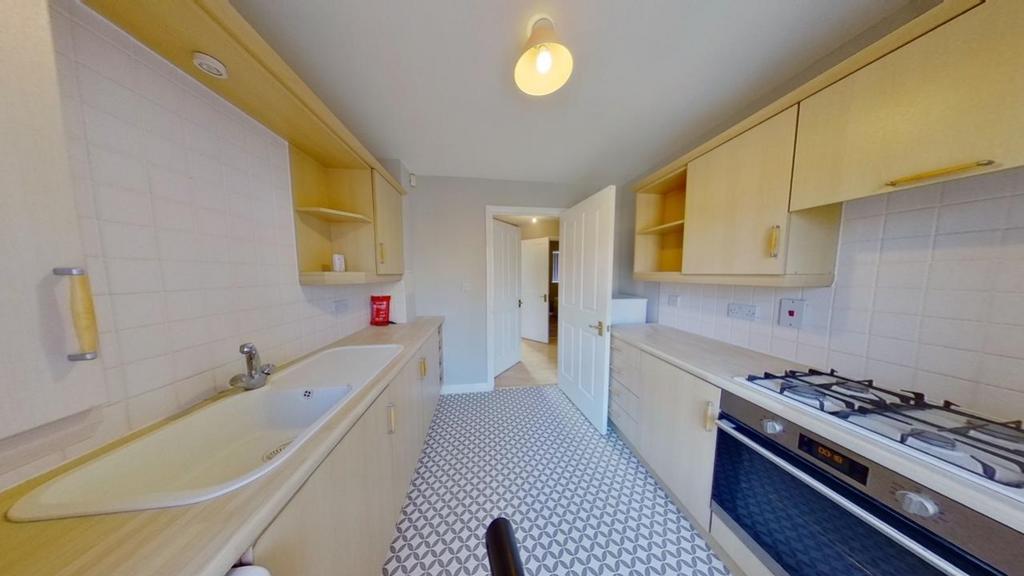 Flat-6-Tudor-Court-03242024 143006