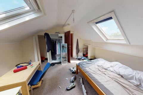 5 bedroom terraced house to rent - Forest Road East, Nottingham, Nottingham, Notts, NG1