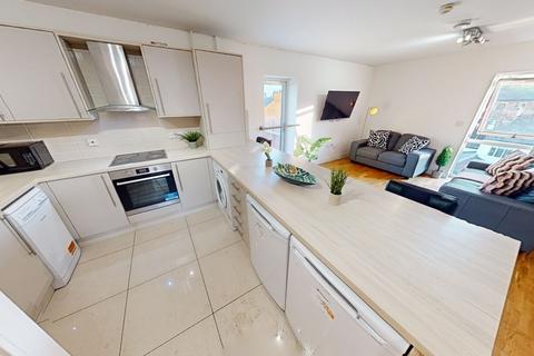 5 bedroom apartment to rent, Apartment 6, 6 Kilbourn Street, Nottingham, Ng3 1bd