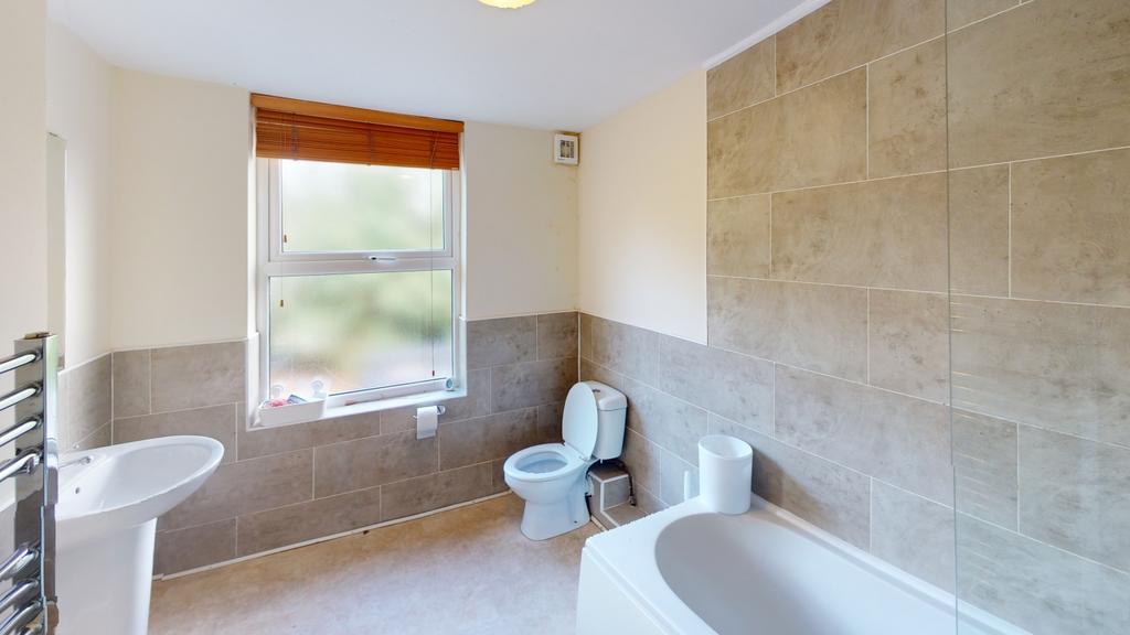 40-Cromwell-Street-Bathroom