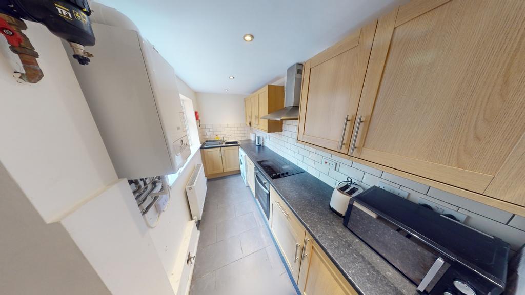 House in Nottingham - View 2