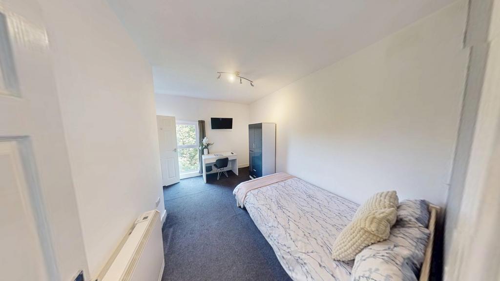 Flat-h-58-Burns-Street-06162025 172047