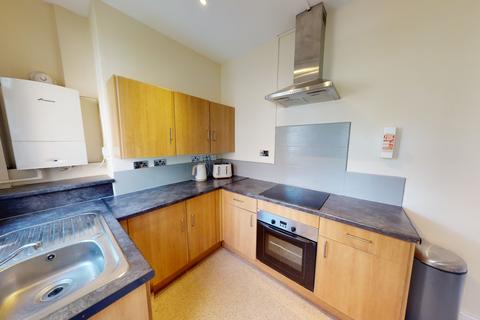 4 bedroom terraced house to rent, 83 Wellington Street, Nottingham, NG3 1DX