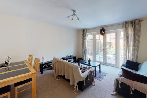 2 bedroom terraced house to rent, 25 Bluecoat Close, Nottingham, NG1 4DP