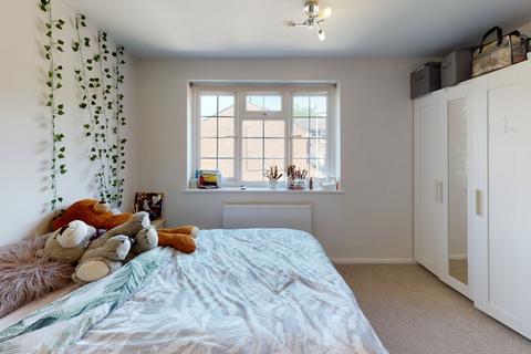 2 bedroom terraced house to rent, 25 Bluecoat Close, Nottingham, NG1 4DP