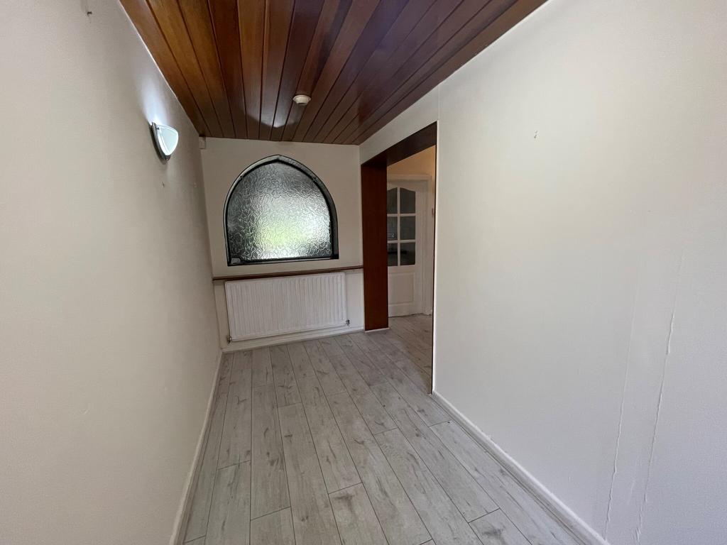 The Slieve, Handsworth Wood 5 bed detached house £1,800 pcm (£415 pw)