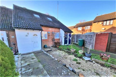 2 bedroom terraced house for sale - Douglas Road, Stanwell, Staines-upon-Thames, Surrey, TW19