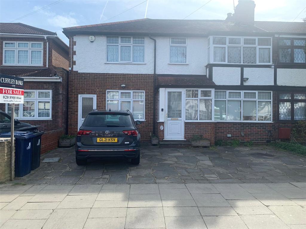 Lee Road, Perivale, Middlesex, UB6 5 bed end of terrace house for sale