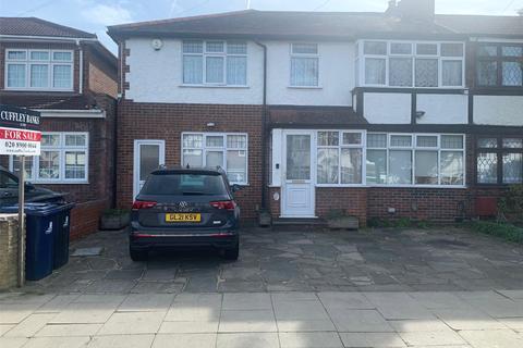 8 Lee Road, Perivale, Greenford, UB6 7DD