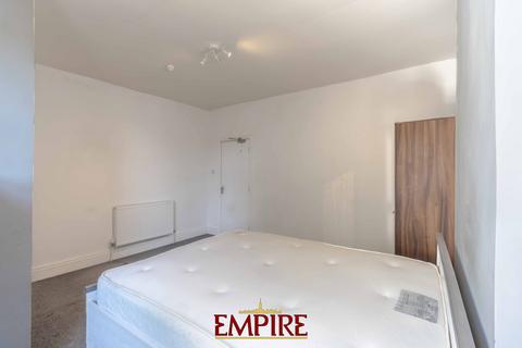 1 bedroom in a house share to rent, Wheelwright Road, Erdington, Birmingham